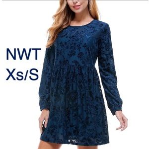 NWT (XS/S) Velvet appliqués floral sapphire dark teal babydoll party City Studio